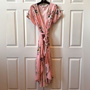 PEACH WITH FLOWER PRINTED SHORT SLEEVE CREPE WRAP AROUND DRESS SIZE 1X